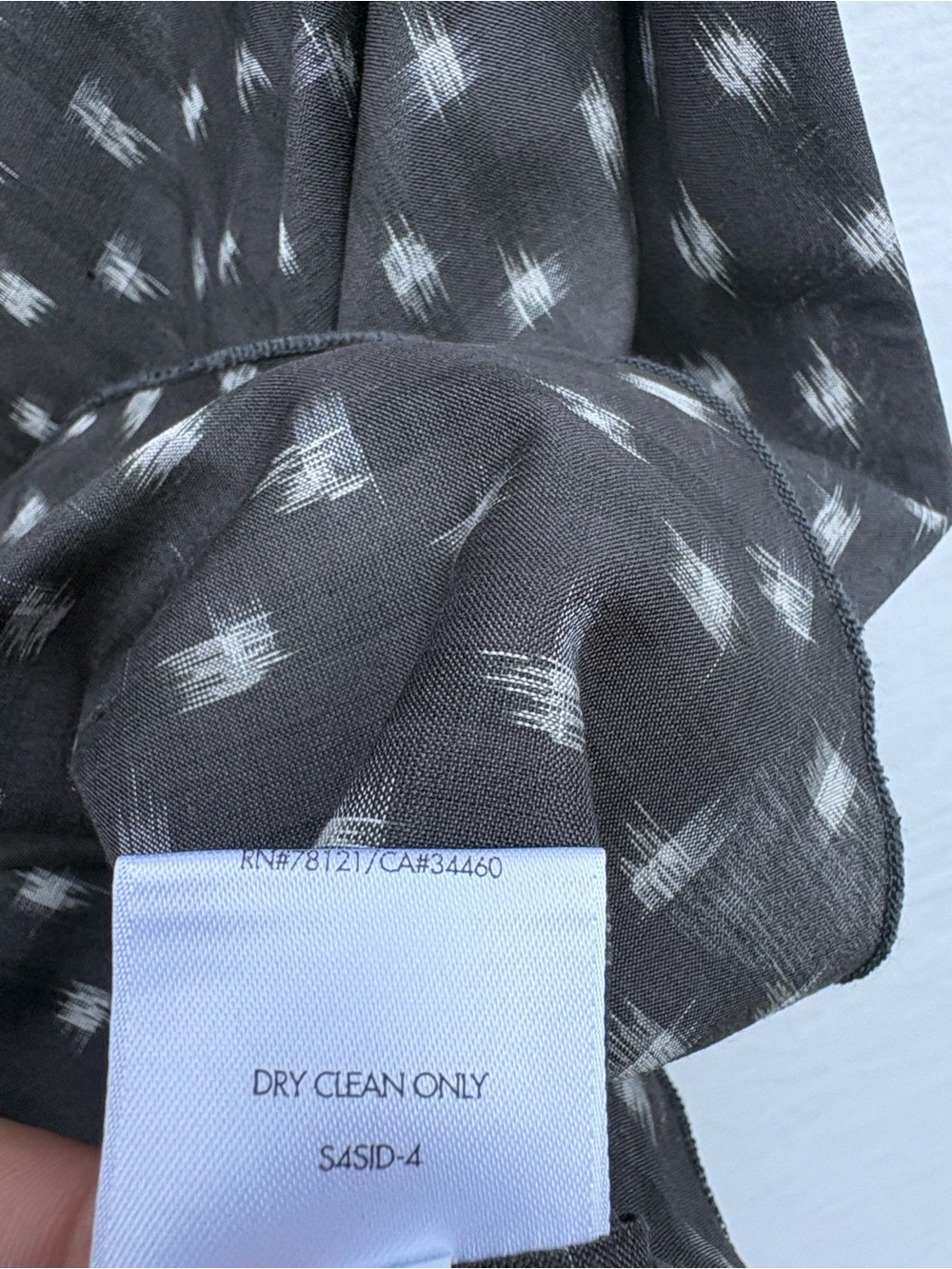 Eileen Fischer Dark Gray Printed Silk Tank Top - Picture 4 of 11